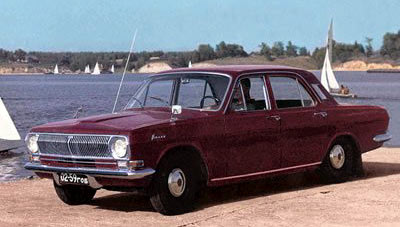 At the end of the year, this very car (licence plate 02-59GOB, dark cherry in color) was presented to the public at VDNKh. It differed from the production cars that followed only i