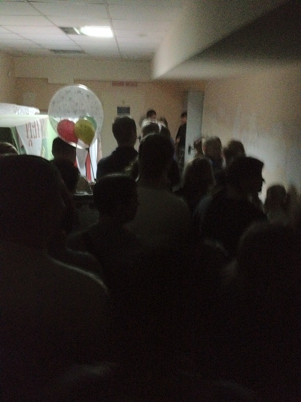 Residents of Nizhny Novgorod waiting to be photographed with the animals
