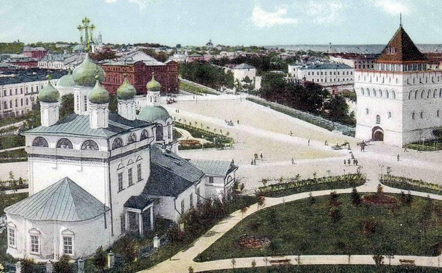 Площадь Минина и Пожарского на снимке Максима Дмитриева, 1896—1902 годы