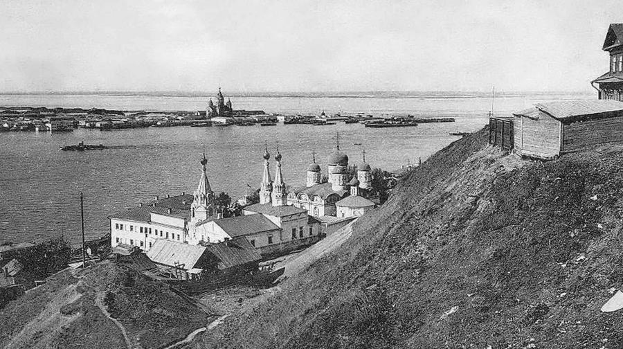 Nizhny Novgorod. Chernigovskaya Street. Annunciation Monastery