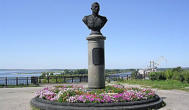Бюст Арсения Ворожейкина