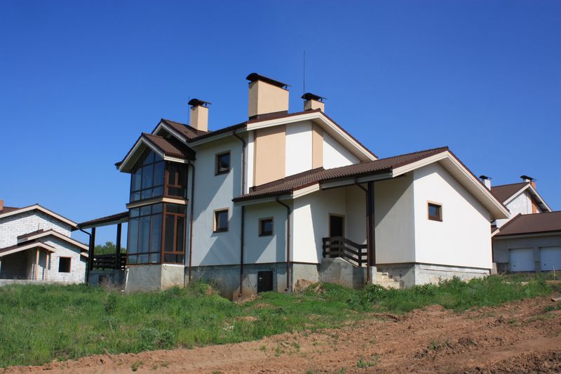 Construction of the first-phase cottages