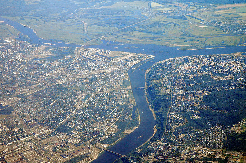 View of Nizhny Novgorod from an aircraft. Borskiy Bridge — upper left