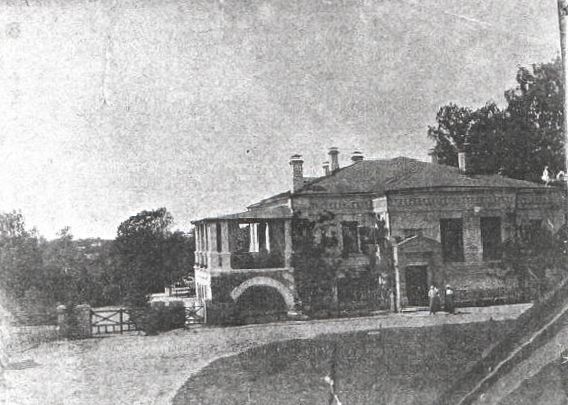 One of the ruined houses