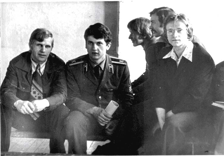 This is "us" — present, 21 October 1979, a long time ago… yet it feels like yesterday. Third from left: Tupitsyn V.A., fourth from left: Minin M.V., fifth: Zelenov I.A
