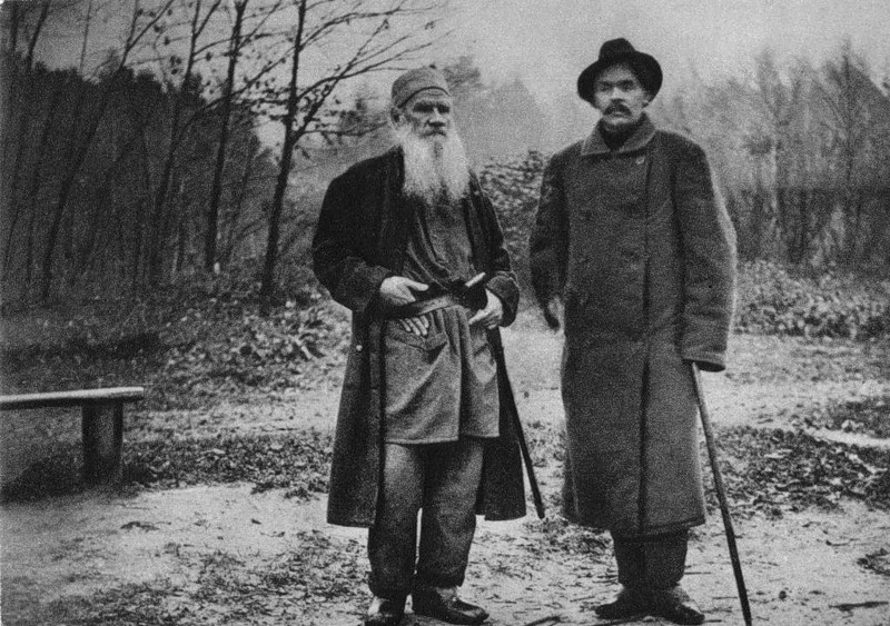 M. Gorky and L. N. Tolstoy. Yasnaya Polyana. 1900