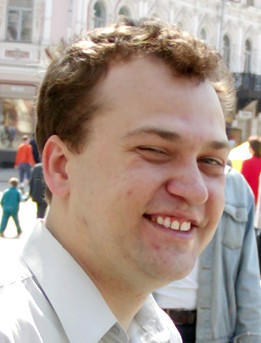 Илья Осипов на первомайской демонстрации 2001 года