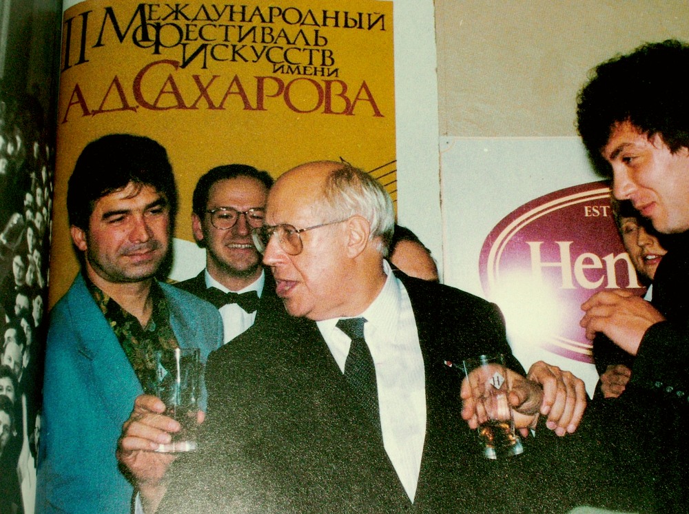 The Nizhny Novgorod intelligentsia in action