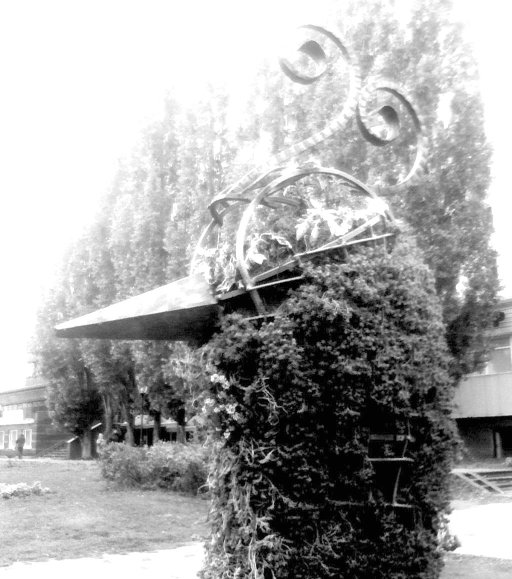 The Woodpecker Monument at Rokossovskogo Street