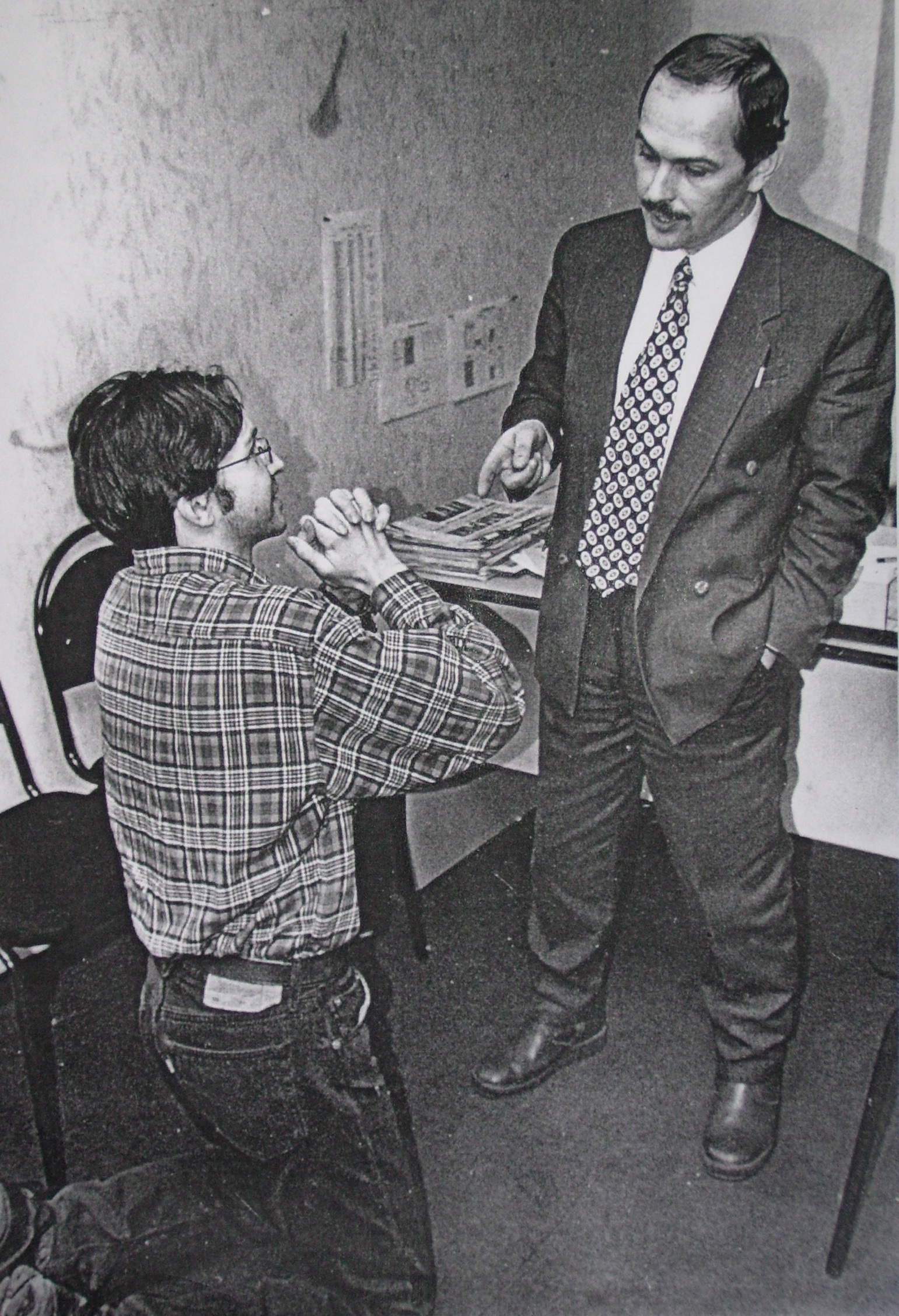 Yuri Ischenko and the chief designer of " Novoe Delo ," Valeriy Barykin