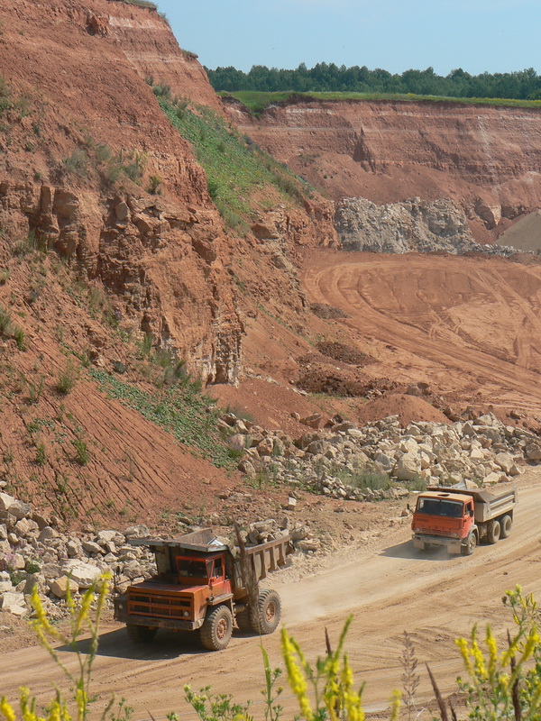Stone and crushed-stone quarry at Ichalki