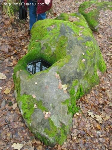 The Chashechnik Stone in the Chertovo Gorodishche megalithic complex. Kaluga Oblast