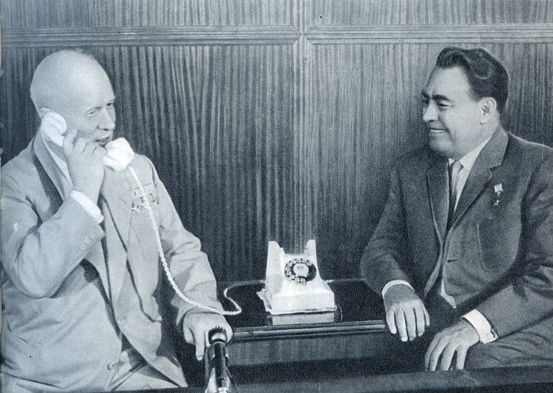 N.S. Khrushchev and L.I. Brezhnev speak by telephone with cosmonauts. On 15 August 1962, cosmonauts A.G. Nikolayev and P.R. Popovich called Yalta by telephone several hours after l