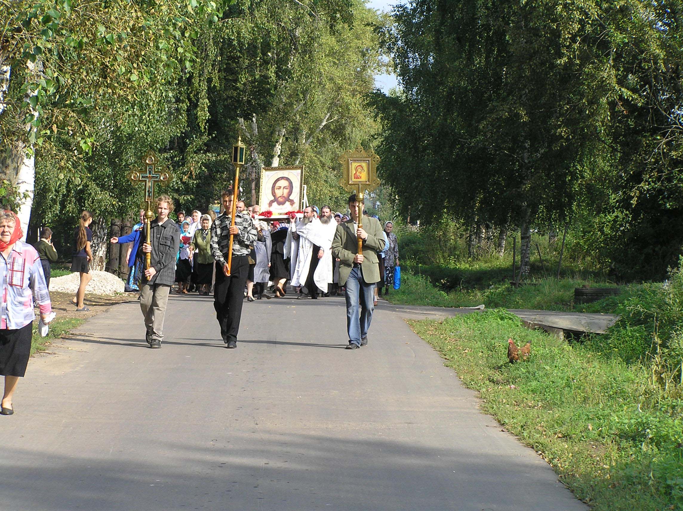 Religious Procession in Vorotynets. 29 August 2006