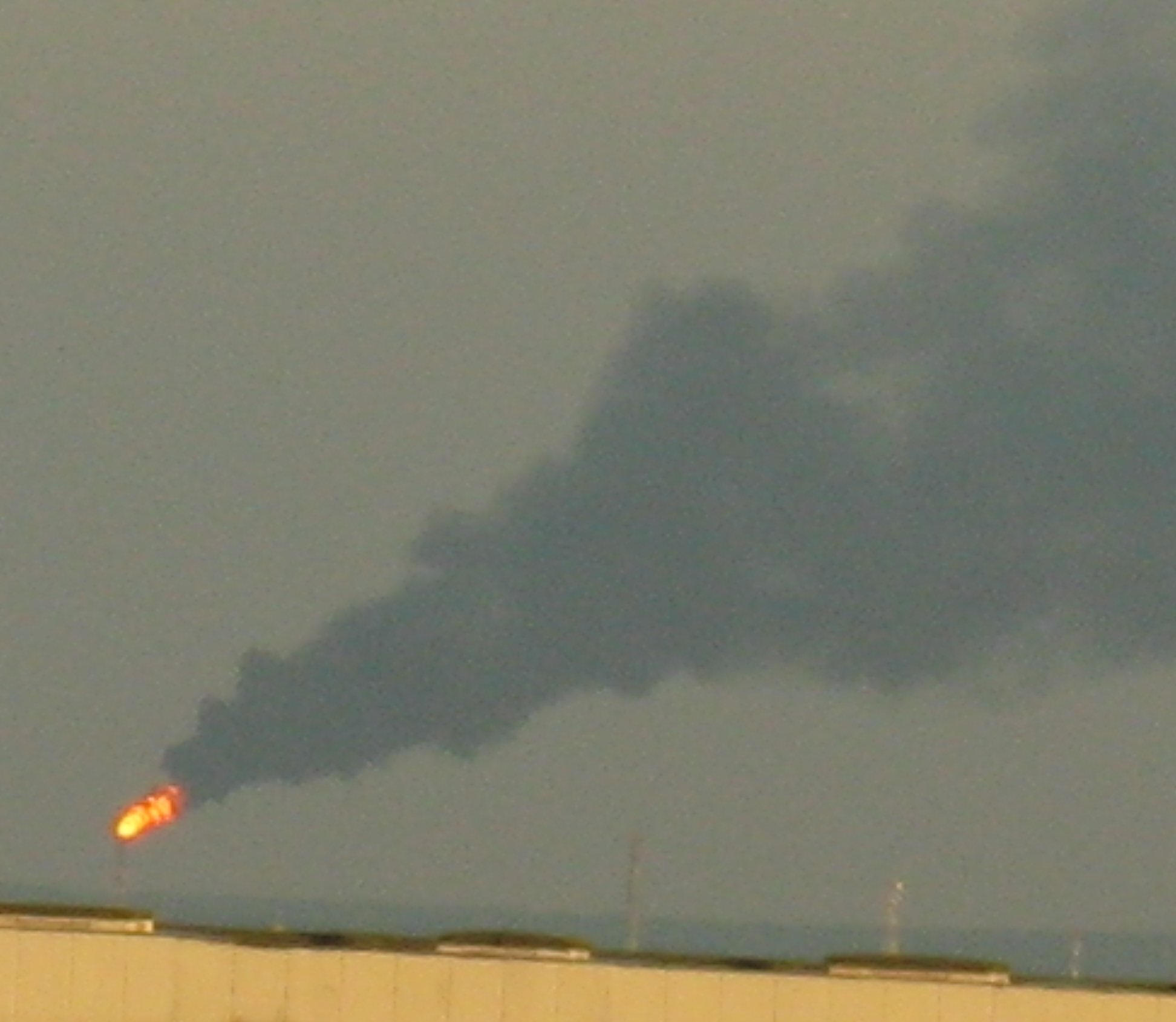 Flare stack at the Kstovo oil refinery. 13.07.2010