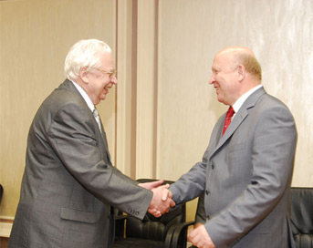 Valery Shantsev welcoming Luzyanin