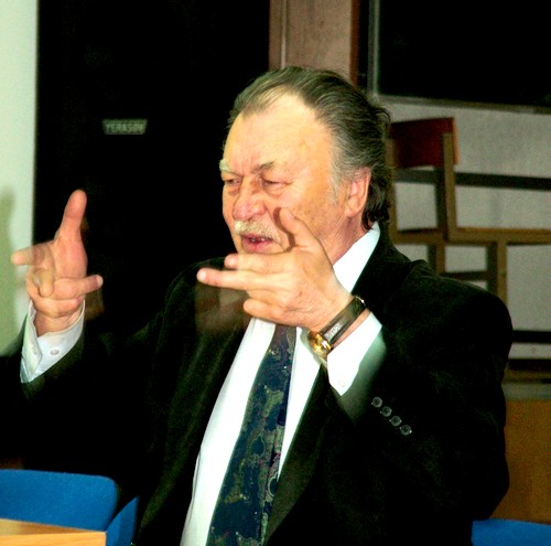 Лев Зеленов на заседании философского клуба "Универсум", 2008 год