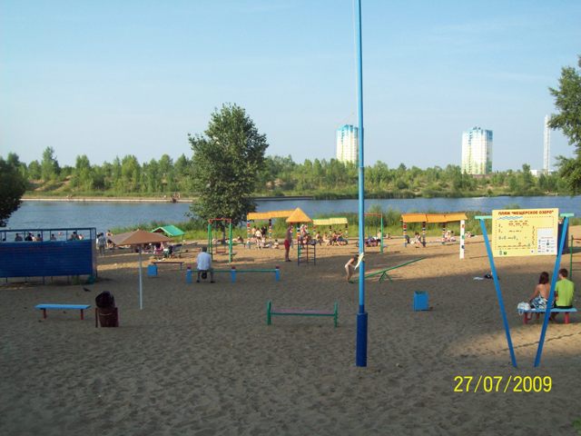 A recreational spot on Meschera Lake