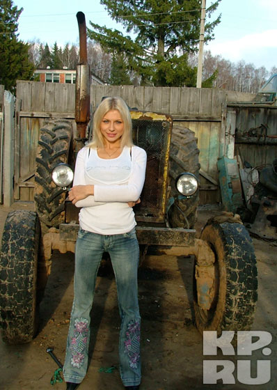 An attractive blonde with two higher-education degrees turned out to be unwanted at home. Photo from Marina Orlova's family archive. KP.RU