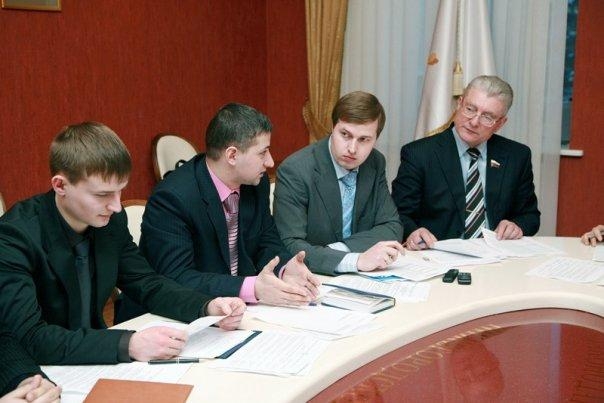 Members of the Youth Parliament at the OZS and the chairman of the OZS of the 4th convocation E. Lunin