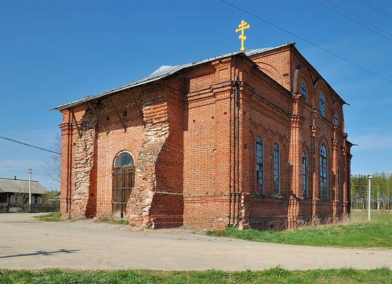 Здание Никольской церкви в с. Владимирском. Построена в начале 1910 гг. Из-за революционных событий 1916-17 гг. не была освящена, не действует и в настоящее время