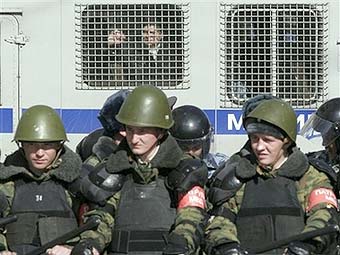 Detaining rally participants at Freedom Square
