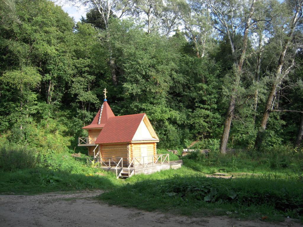 The park and the chapel above the Sytny spring