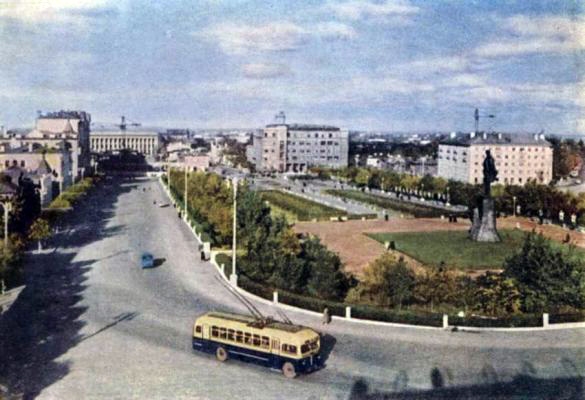 Gorky Square, 1960s