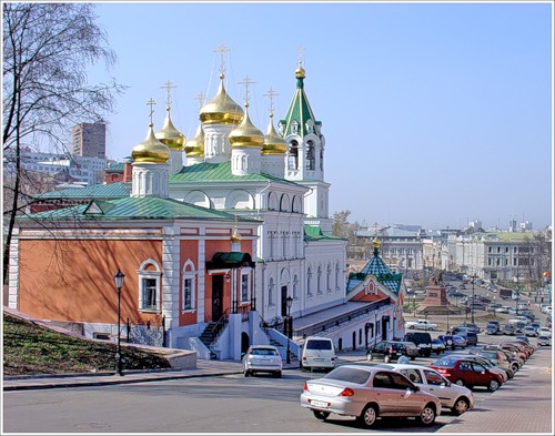 Narodnogo Edinstva Square, the descent from the The Kremlin