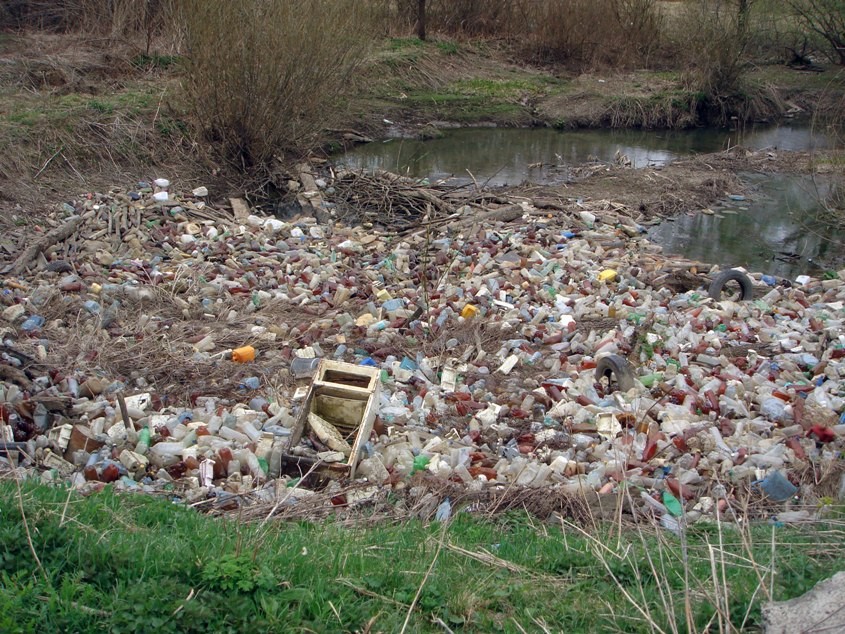 The "srachka" on the river