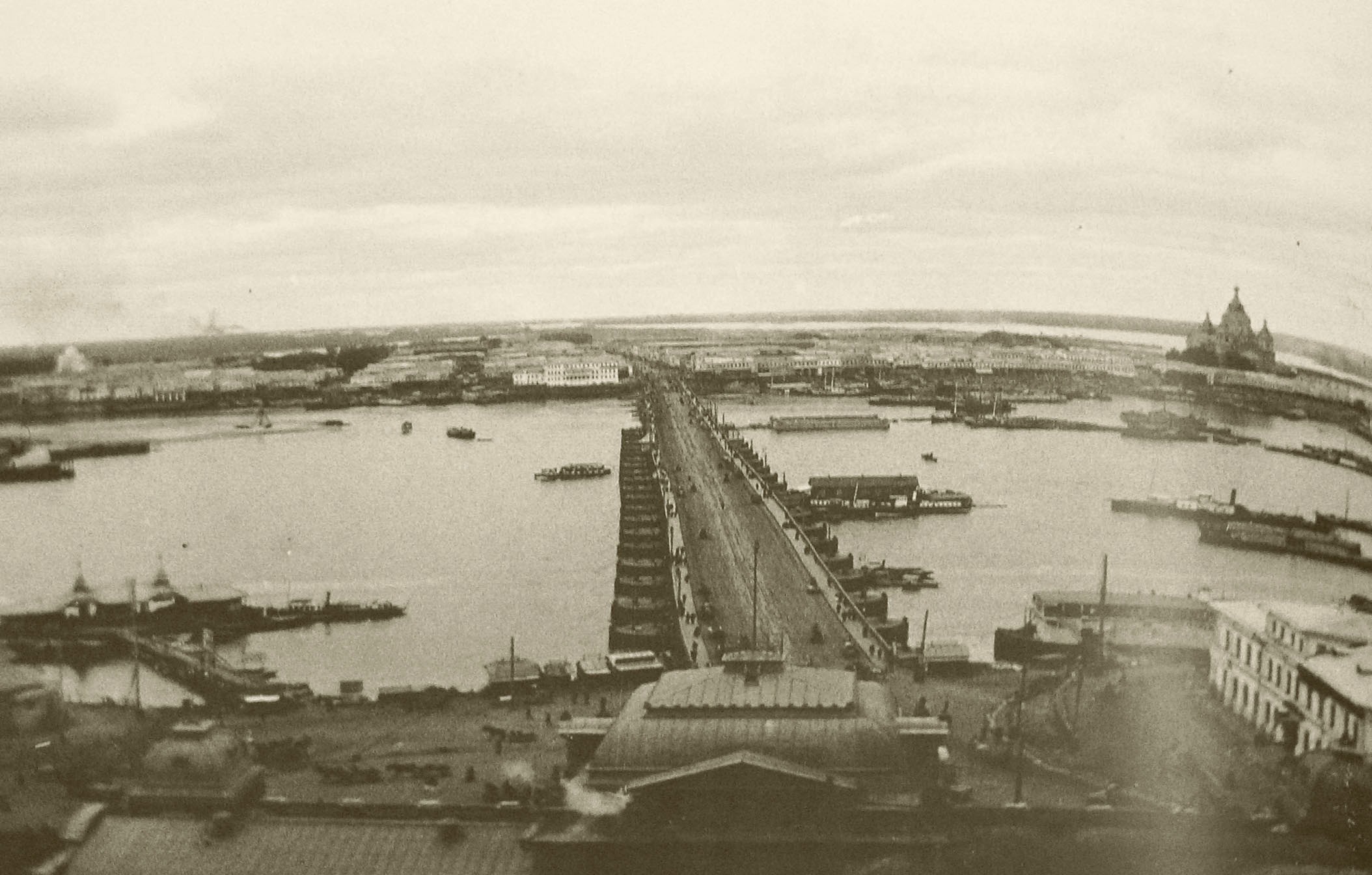 A view of Rozhdestvenskaya , Strelitsa and the Nizhny Novgorod Fair