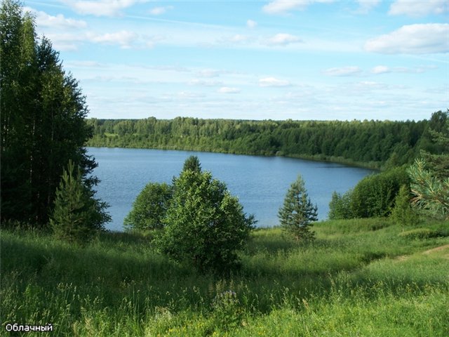 Lake Svetloyar near the river Lyunda River (p. Vladimirske )