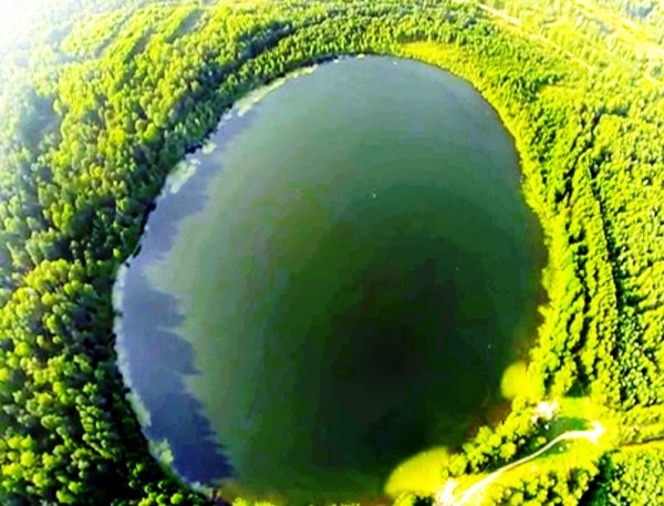 A unique view of the bottom of Lake Svetloyar on the "Nizhegorodskaya Pages" website