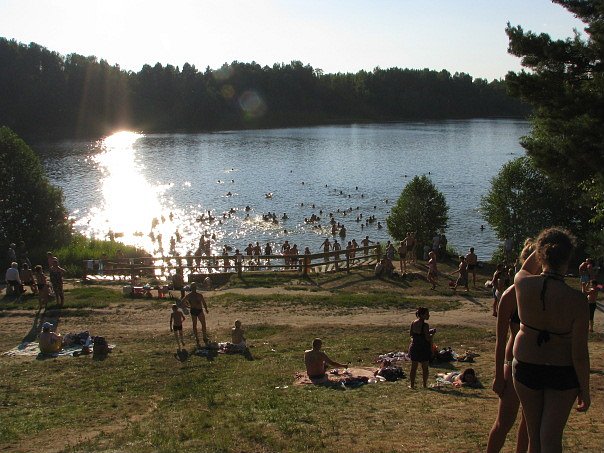 Берег Светлояра во время праздника