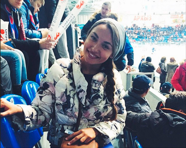 Darya Zhebryakova in the stands during a game of the Nizhny Novgorod Torpedo Hockey Club