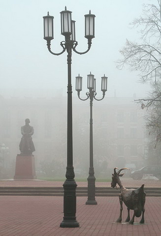 The Merry Goat and Dobrolyubov : view toward the square in front of the Drama Theater