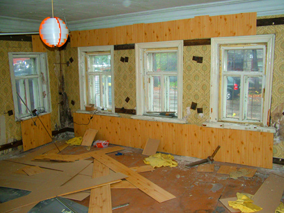 The house at Malaya Yamskaya, 50a from the inside after the raid by demolition workers