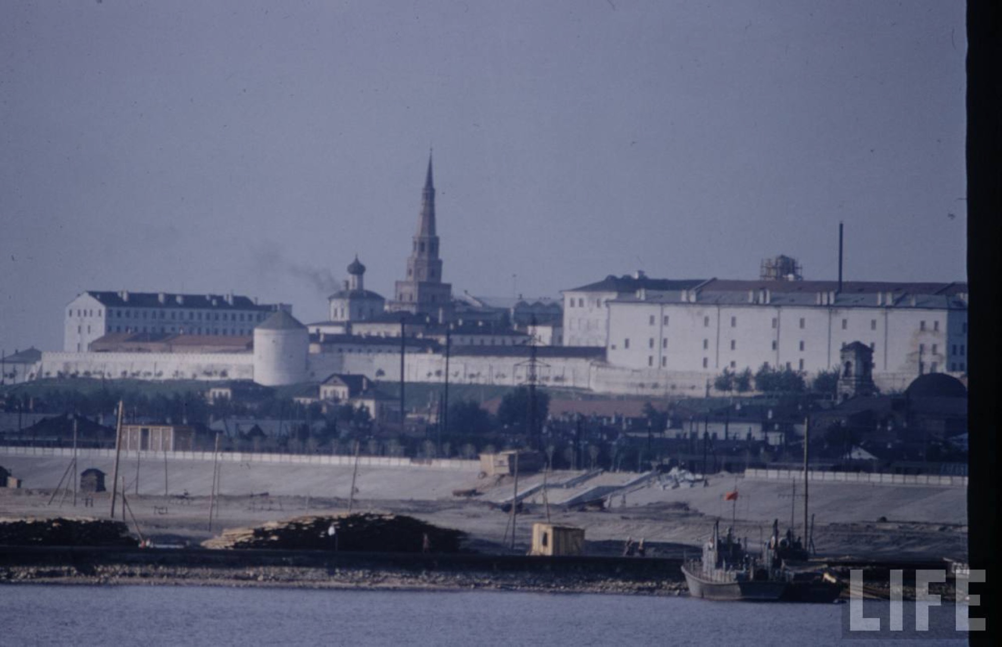 Kazan Kremlin, Söyembikä Tower, view from the river