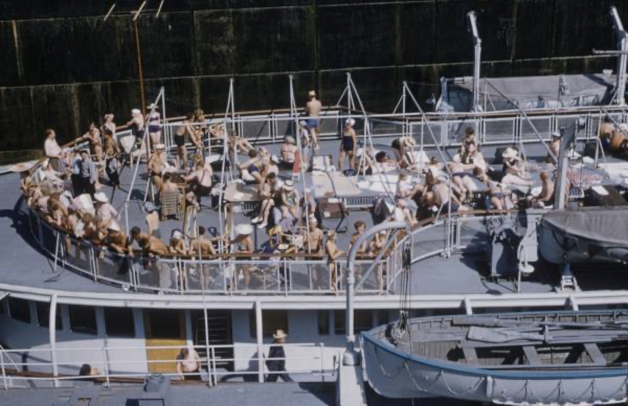 River steamer deck, passengers