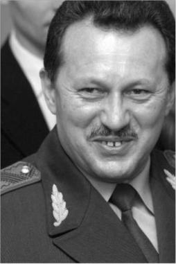 Виктор Братанов