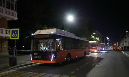 Автобус ПАЗ на улице Нижнего Новгорода