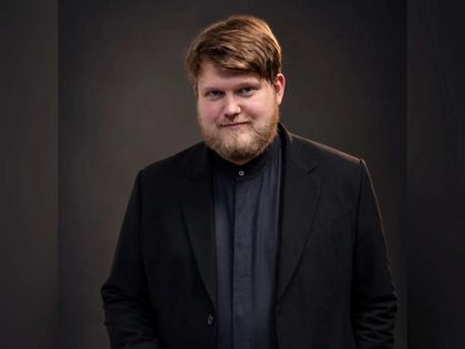 Олег Худяков