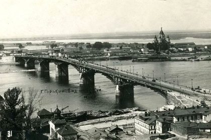 Плашкоутный мост через Оку, конец XIX века