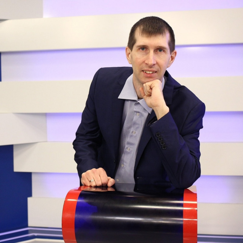 Александр Савельев