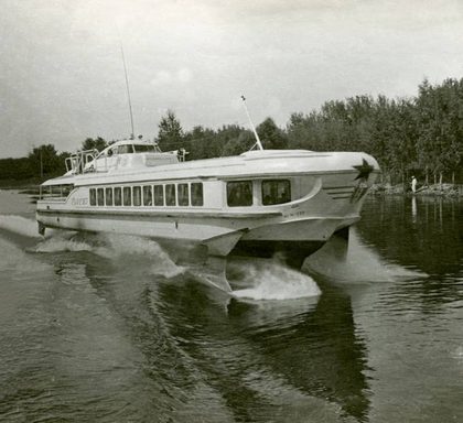 Hydrofoils and ekranoplans