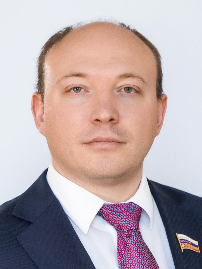 Ребров Максим Евгеньевич