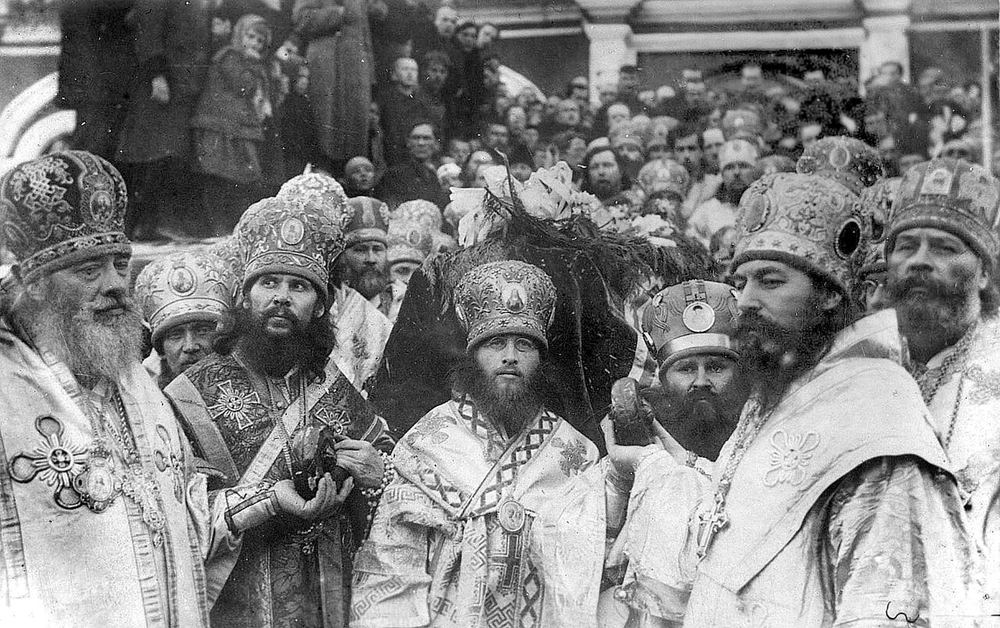 Архиепископ Борис (Соколов) на отпевании Патриарха Тихона в Донском монастыре. 1925 год