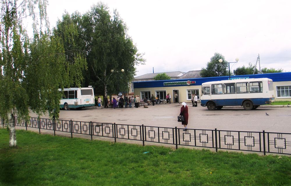 Автостанция в Шаранге