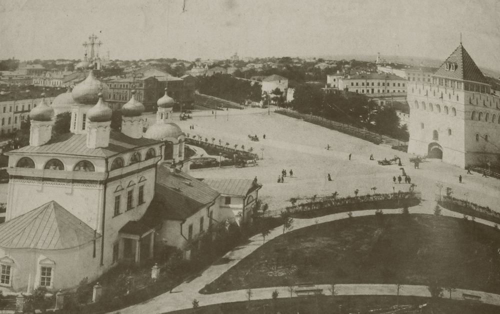 Площадь в дореволюционные годы