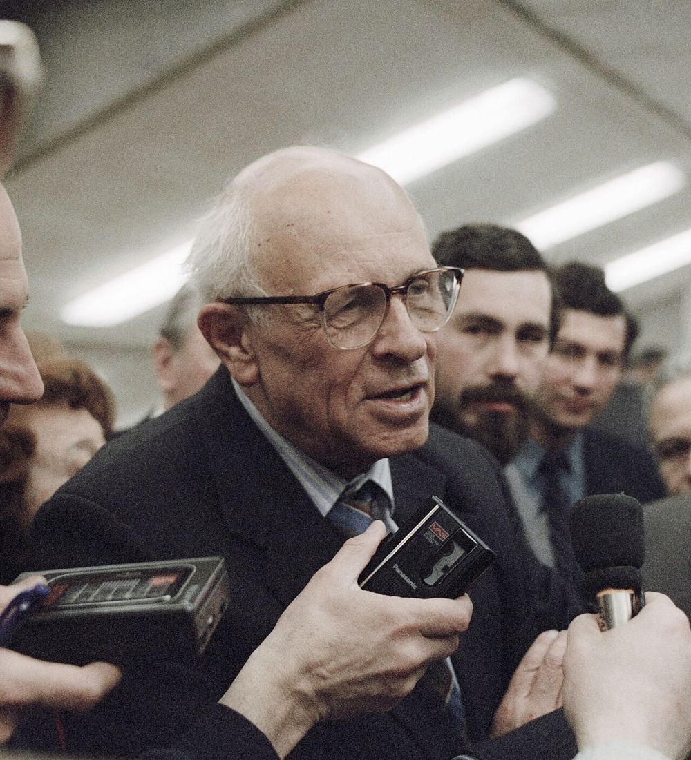 Andrei Sakharov, who led the design of the bomb at Arzamas-16, in 1989